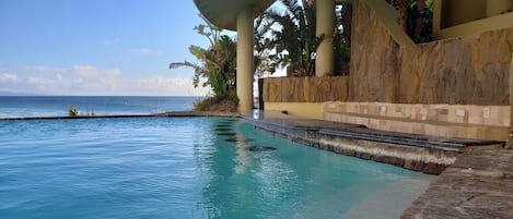 室外游泳池,恒温泳池