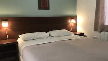Economy Double Room, 1 Queen Bed | Free WiFi, bed sheets