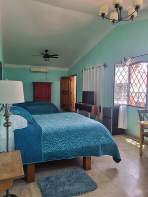 Ropa de cama de alta calidad, cubrecamas y colchones con pillow-top 