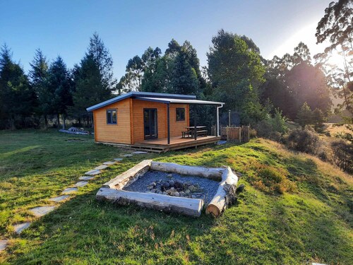  Cosy Country Cottage - Hot Tub- Pizza Oven- Fire Pit - Rural Setting On 4 Acres