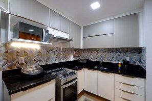 Appartamento Deluxe, 3 camere da letto, vista montagna | Angolo cottura privato | Frigorifero, microonde, forno, piano cottura