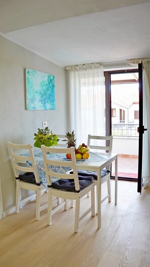 Dining - Apartments Enzo, (15971), Rovinj, hr (Rovinj)