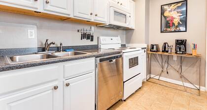 Insta Worthy Stay! - Fun in Downtown Raleigh!