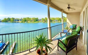 Terrace/patio - Modern Lake Hamilton Condo w/180° Lakefront View-Main Channel, Central Location! (Hot Springs)
