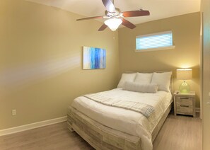 2 bedrooms, desk, iron/ironing board, free WiFi