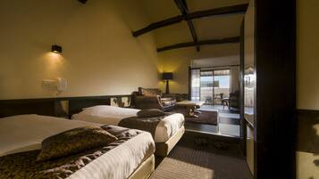 Japanese Western Style Room with Private Open-air Bath, Ocean View | 1 bedroom, down comforters, in-room safe, free WiFi