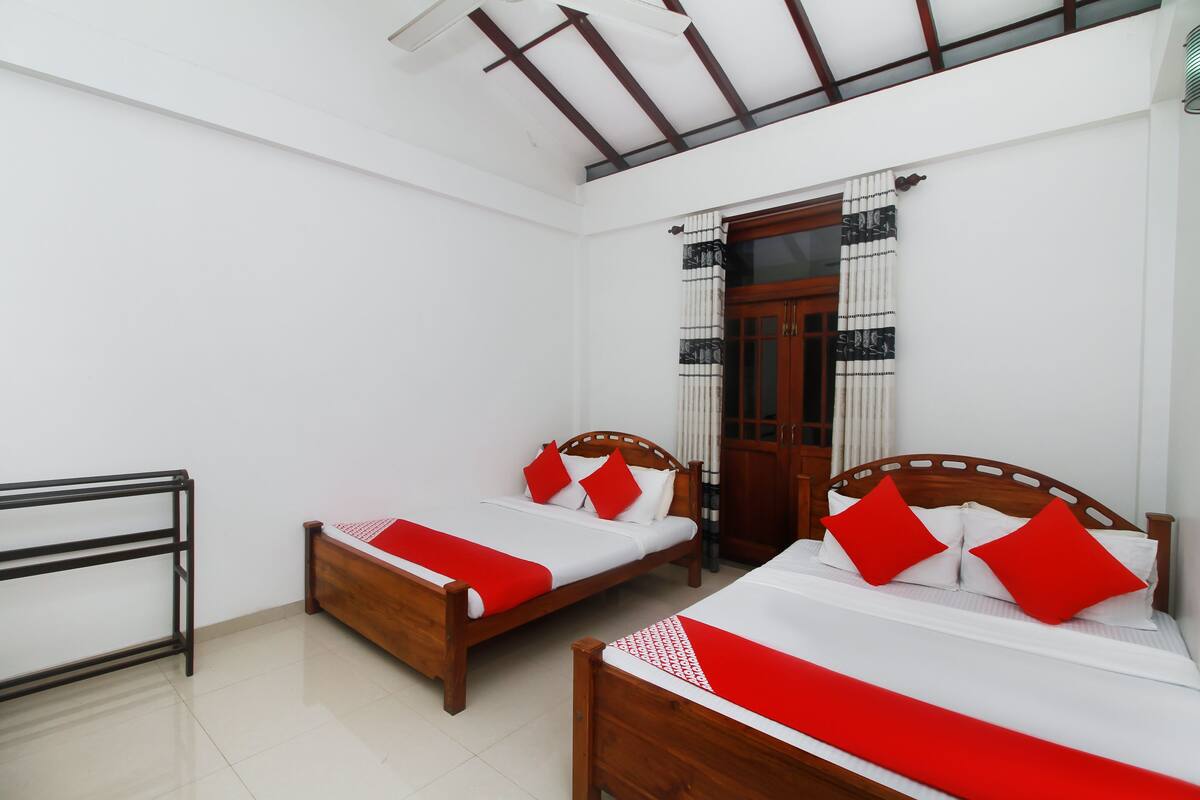 Deluxe Double Room | 1 bedroom, desk, laptop workspace, free WiFi