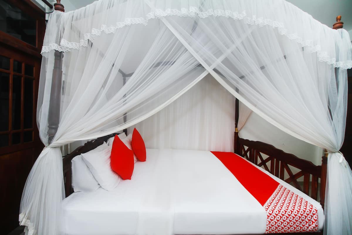 Family Room | 1 bedroom, desk, laptop workspace, free WiFi