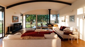 4 Bedroom House on a 157-acre farm | Living room