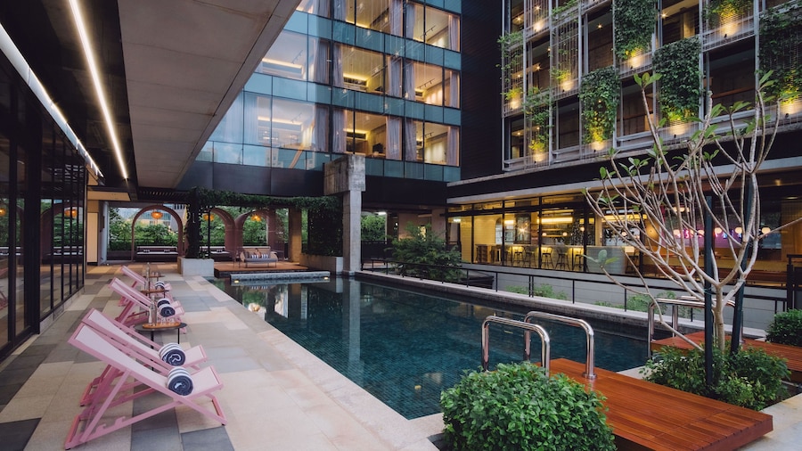 Kloe Hotel