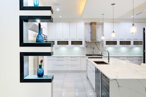 Fridge, microwave, oven, stovetop - The Chateau (Burnaby)