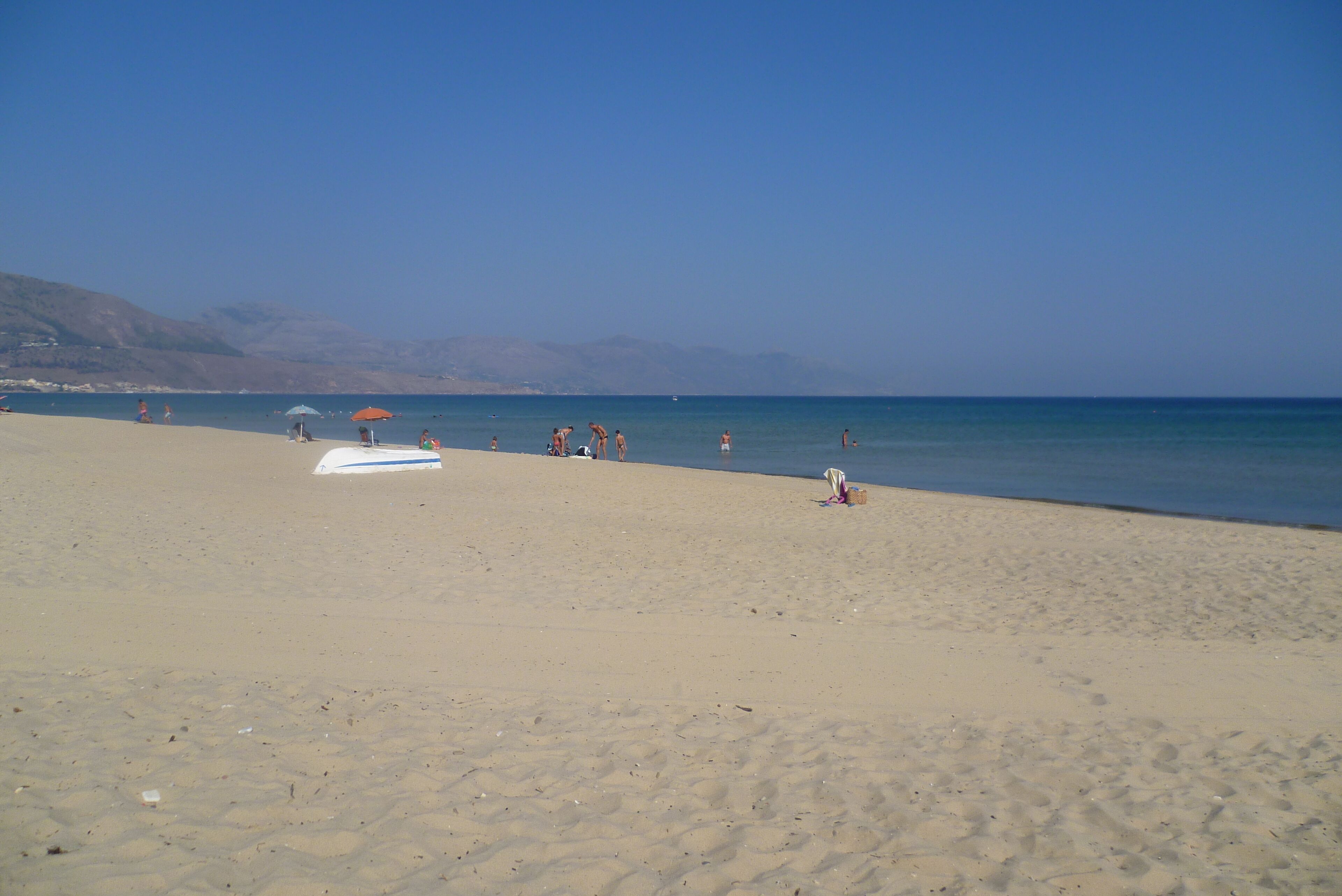 Am Strand, Liegestühle