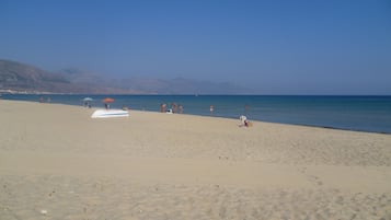 Am Strand, Liegestühle