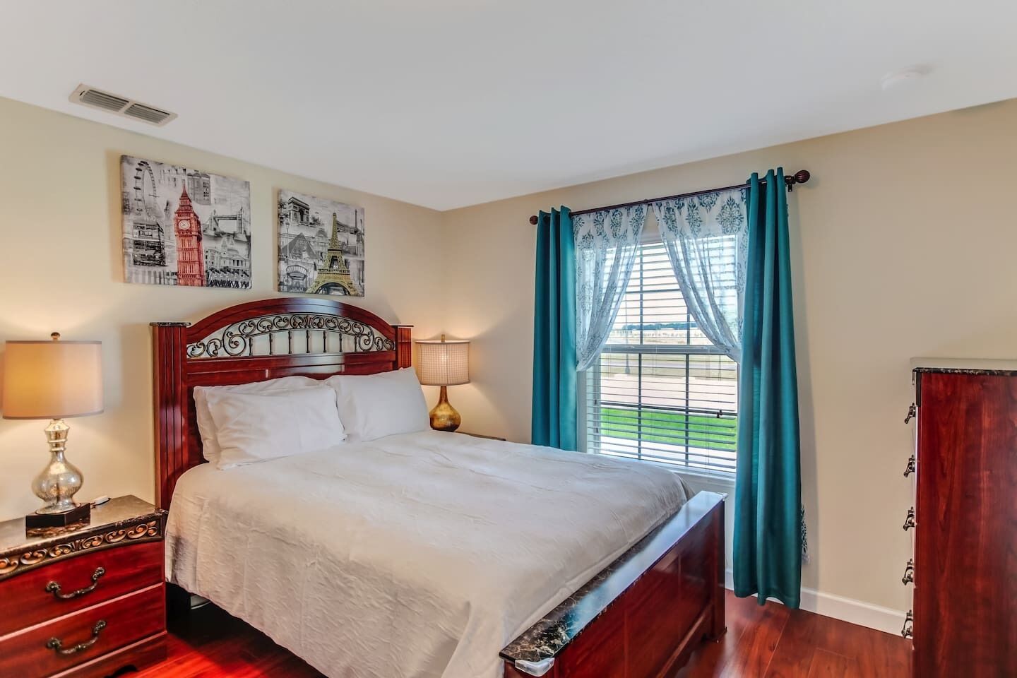 Desk, iron/ironing board, travel cot, WiFi