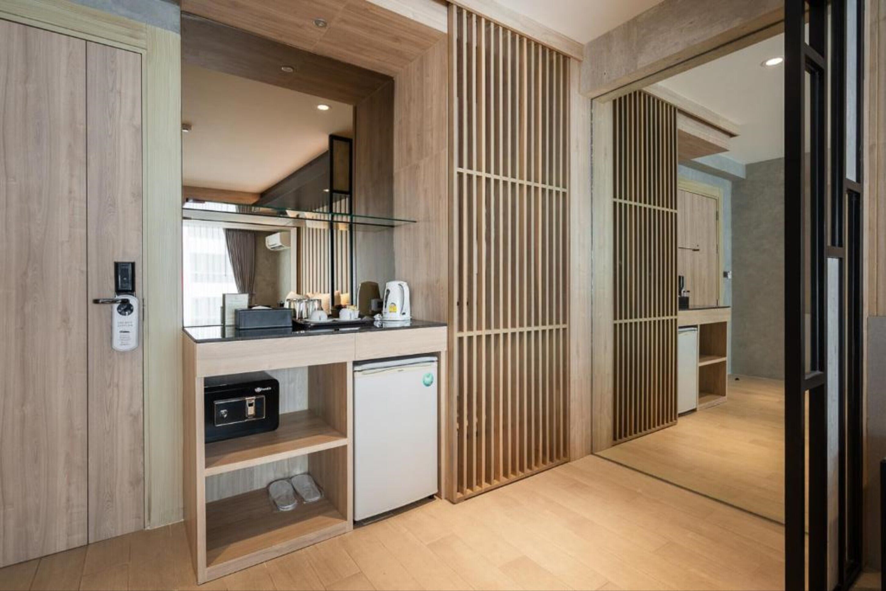 1 bedroom, in-room safe, desk, laptop workspace