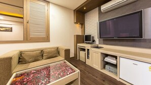 デラックス ルーム 浴槽 | 客室の設備とサービス