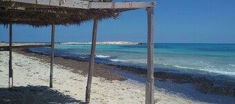 Villa Aaliyah with private pool and jacuzzi not overlooked