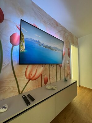 Family Apartment, 3 Bedrooms, Terrace, Tower | Living area | Flat-screen TV - Angelas Apartments (Zadar)