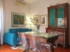 Dining - Holiday Home: Alessia N ° 2 (Taormina Historic Center) Via Giardinazzo Nr 36 (Taormina)