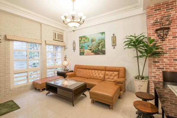 Interior - Dot Minsu (Wujie)