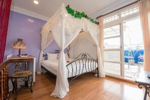 Desk, blackout drapes, rollaway beds, free WiFi - Dot Minsu (Wujie)