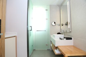 Elite Twin Room | Bathroom