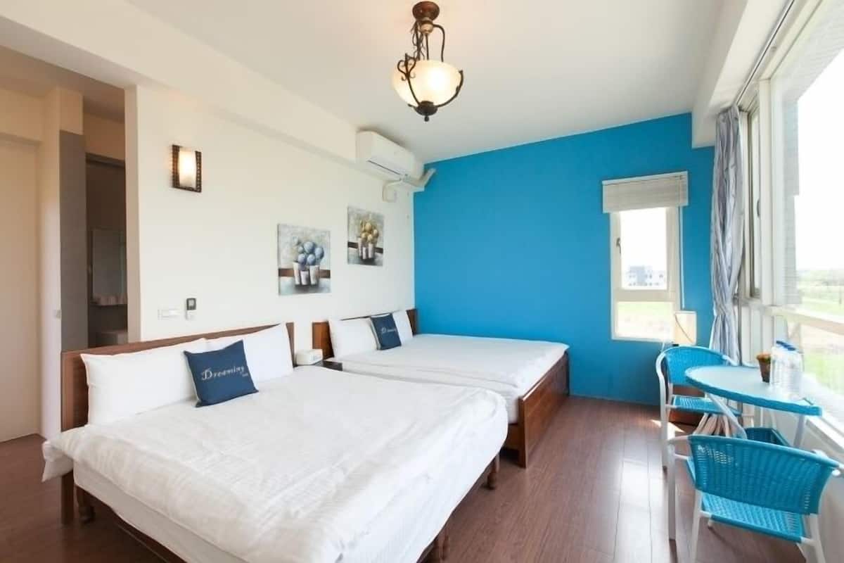 Standard Quadruple Room | Blackout drapes, rollaway beds, free WiFi, bed sheets