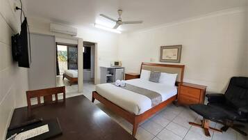 Executive Queen Spa | Extra beds