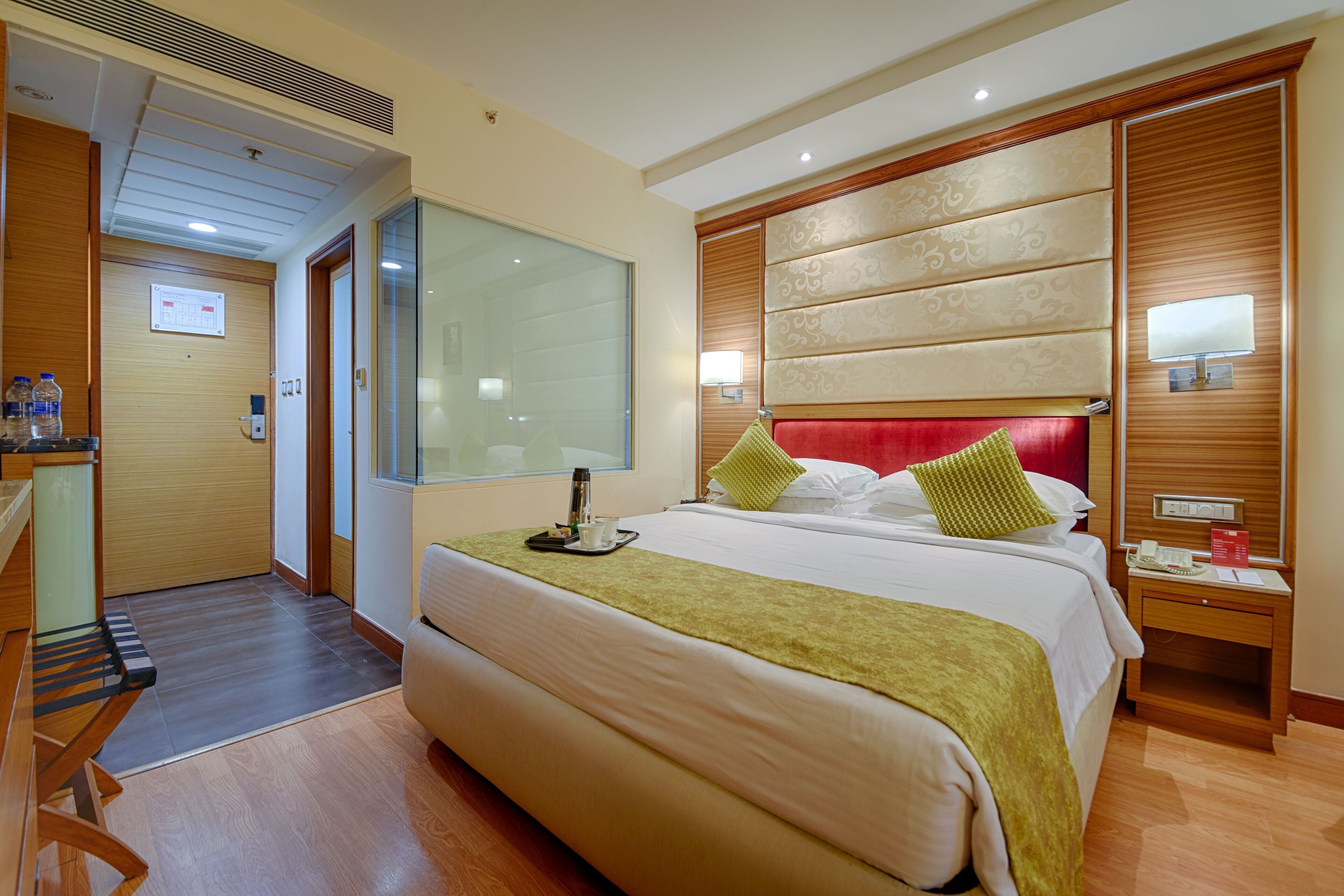 Ropa de cama de alta calidad, cubrecamas y colchones con efecto memoria 