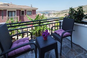ASMA KATLI üc kisilik | Balkon