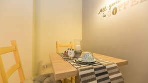 Apartment | In-room dining