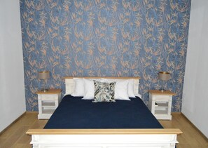 Apartment, 1 Queen Bed (White&Blue) - Guest House 1568 (Cluj-Napoca)