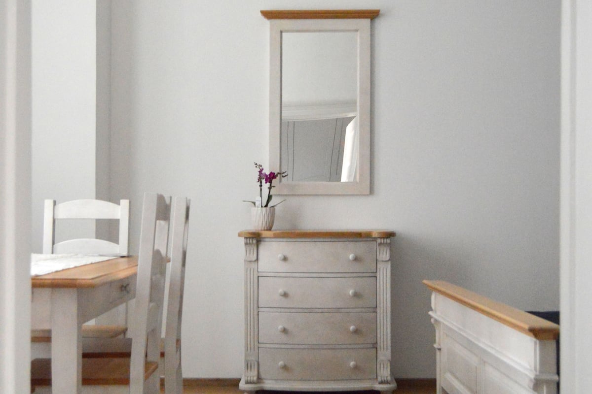 Appartement, 1 grand lit (White&Blue) | Bureau, espace de travail pour ordinateur portable