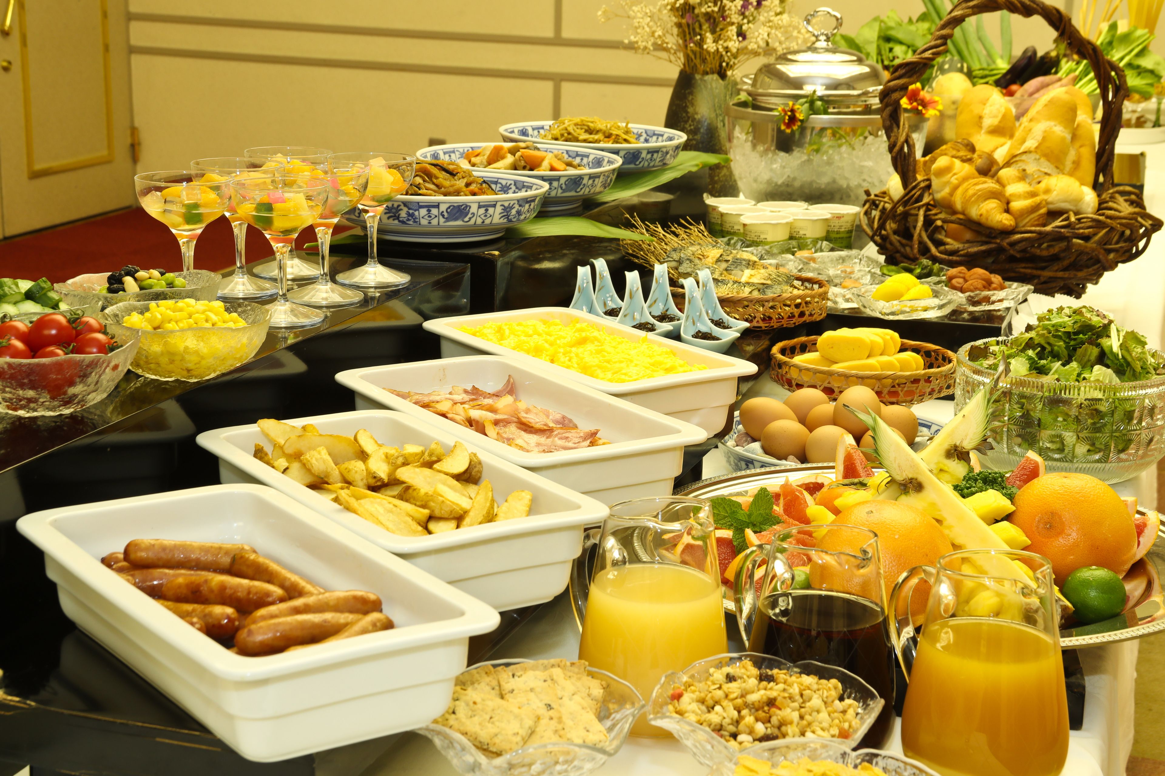 breakfast buffet