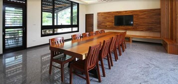 電冰箱、電熱水壺