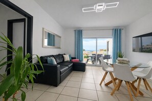 TV - T2 1º vista mar Galé, wifi, a/c, piscina, para a p (Albufeira)