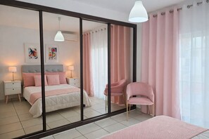 2 Schlafzimmer, Bügeleisen/Bügelbrett, Reisekinderbett, kostenloses WLAN