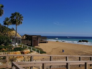 Beach - V2 Gathering-terraço,piscina,A/C,BBQ,Wifi a 800m p (Albufeira)