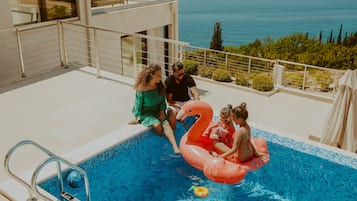 Deluxe Villa | Terrace/patio