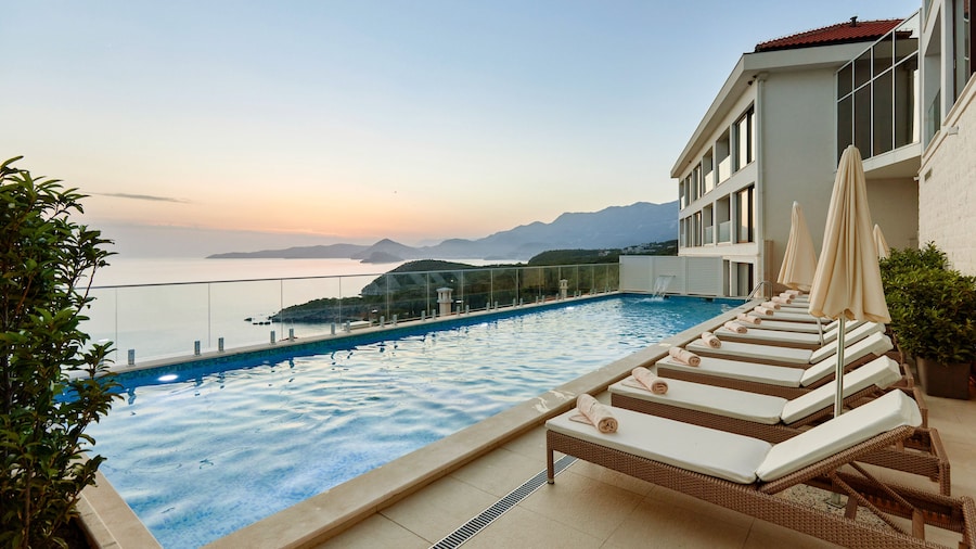 ĀNANTI Resort, Residences & Beach Club - The Leading Hotels of the World