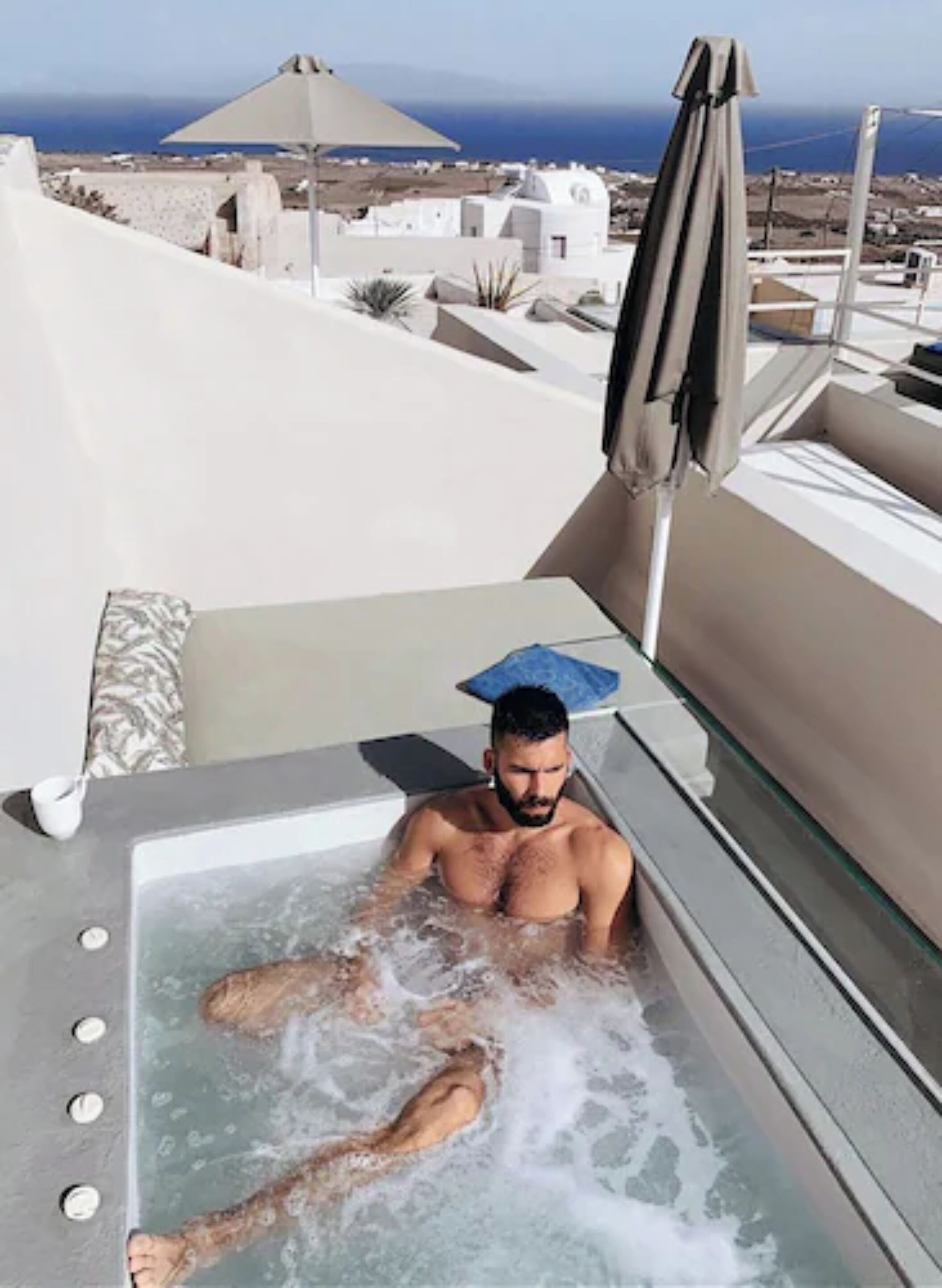 Exclusive Cave Suite Sea View Hot Tub | Minibar, in-room safe, desk, laptop workspace