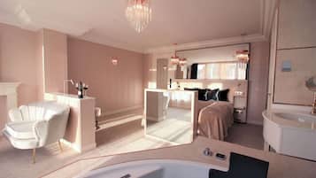 Premium bedding, pillowtop beds, minibar, in-room safe