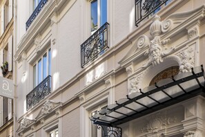 Exterior - Paris j'Adore Hotel & Spa (Paris)