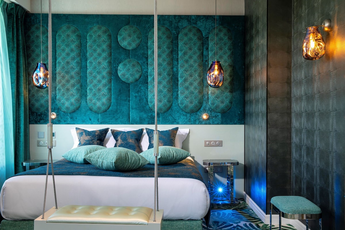 Superior Boudoir Room | Premium bedding, pillow-top beds, minibar, in-room safe