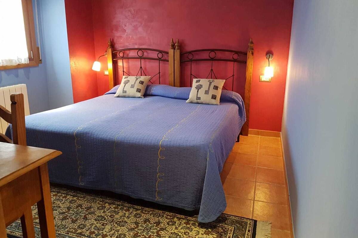 Double Room, Garden View (Hortensia) | Desk, iron/ironing board (on request), rollaway beds (surcharge)