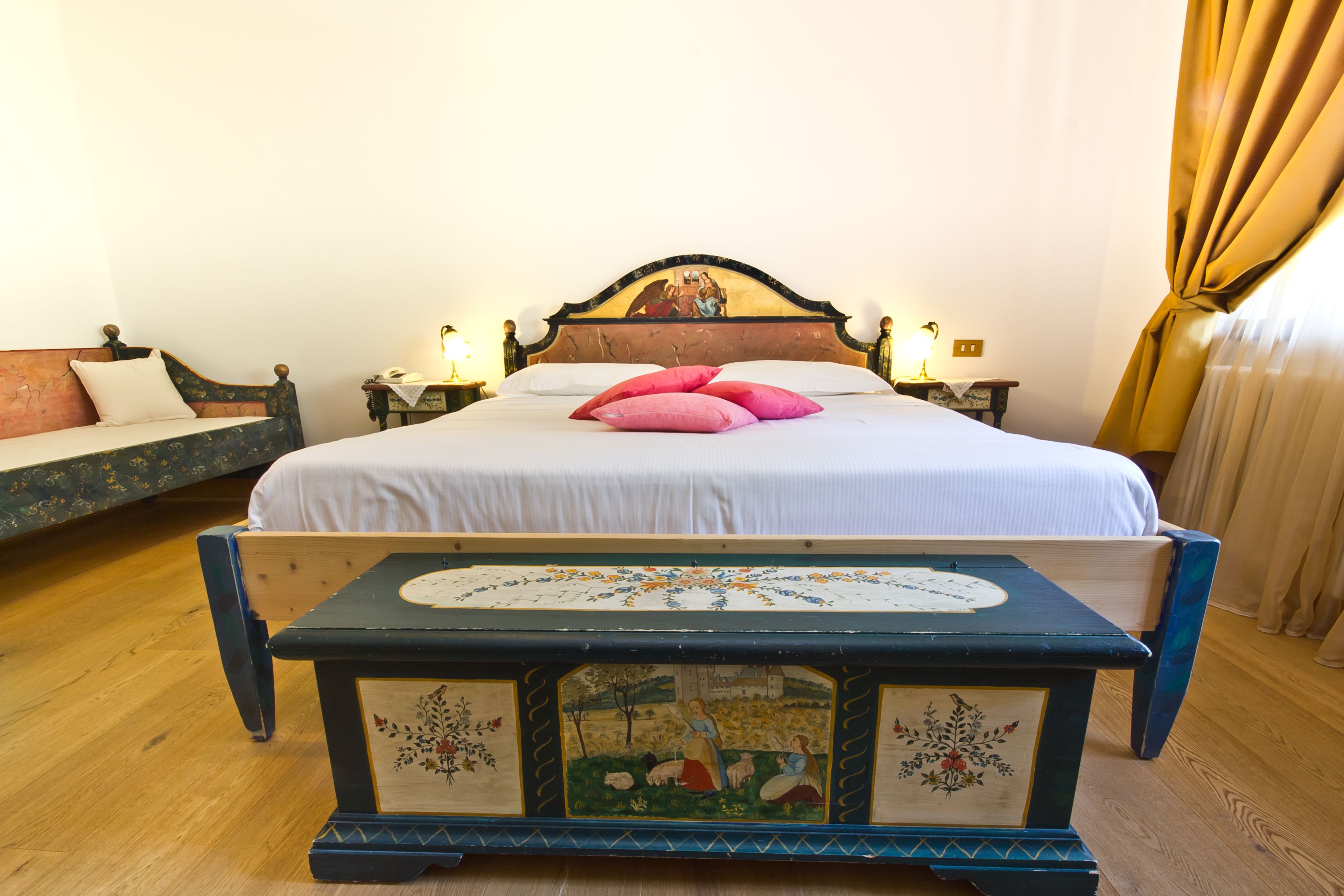 superior double room, multiple beds | in-room safe, free cots/infant beds, free wifi