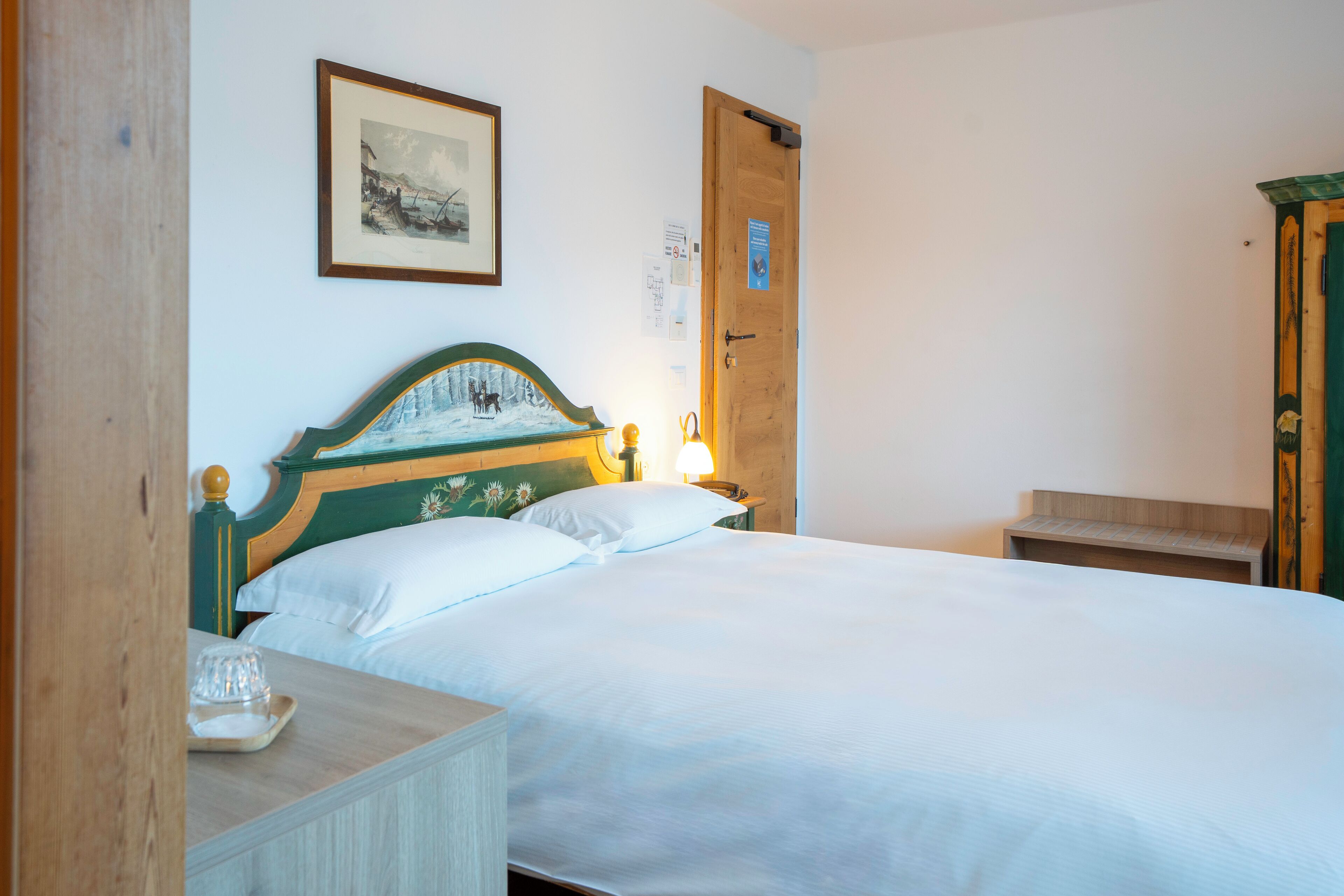 Phòng đôi Tiêu chuẩn, 1 giường cỡ queen | Minibar, két bảo mật tại phòng, nôi (giường cho trẻ sơ sinh) miễn phí 