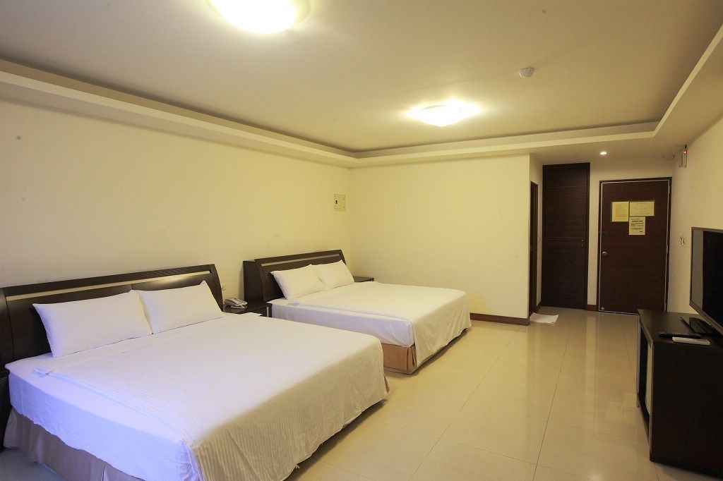 quadruple room, 2 double beds | desk, blackout curtains, free wifi, bed sheets