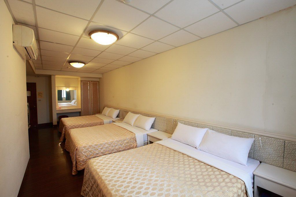 family room, multiple beds | desk, blackout curtains, free wifi, bed sheets