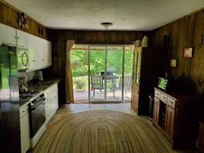 Refrigerador, microondas, horno, placa de cocina